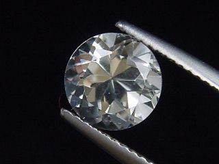 White Topaz 2,67 Ct. round Brazil