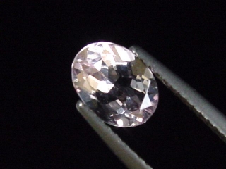 Morganite 1,04 Ct. oval Brazil