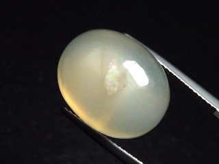 Moonstone 19,34 Ct. oval cabochon