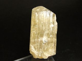 Scapolite crystal 41 mm - Gairo, Tanzania