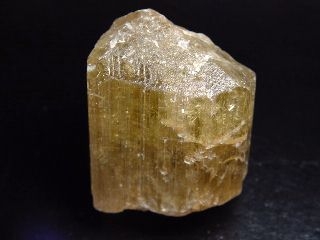 Scapolite big crystal 42 mm - Gairo, Tanzania