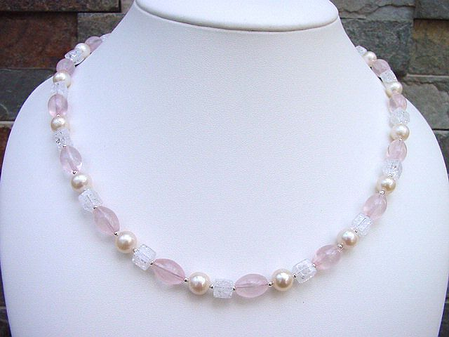 Rose Quartz necklace with pearls & Quartz