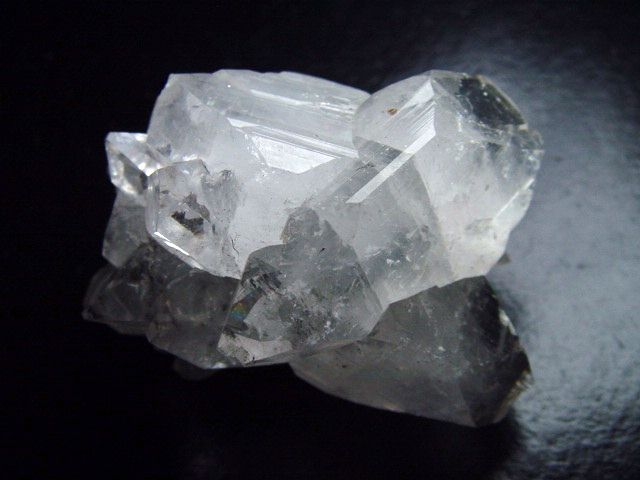 Apophyllite specimen 45 mm rich - Poona, India