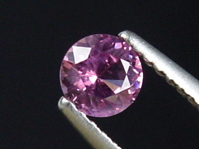 Rosa Spinell 0,49 Ct. Rund 4,5 mm Sri Lanka