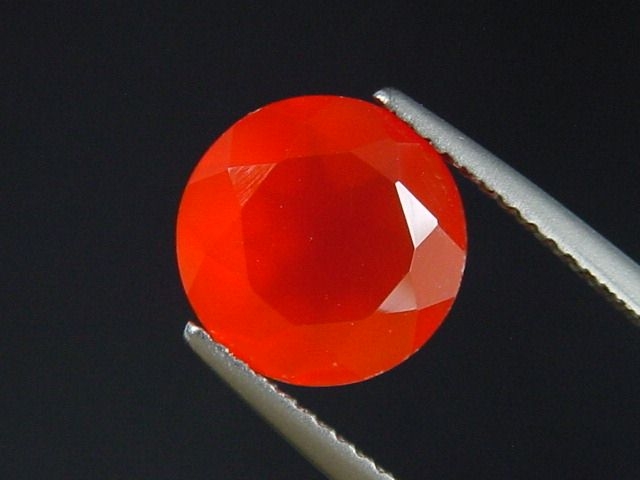 Carnelian 3,10 Ct. glowing orangered round India