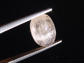 Topas Katzenauge 4,60 Ct. selten - unbehandelte Naturfarbe