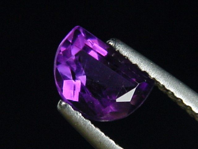 Amethyst 0,83 Ct. half moon cut Brazil