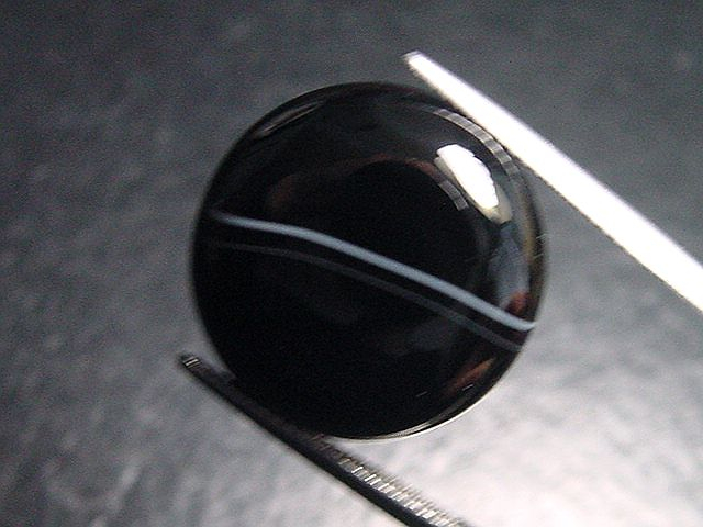 Achat 17,69 Ct. gebändert - Rund Cabochon Brasilien