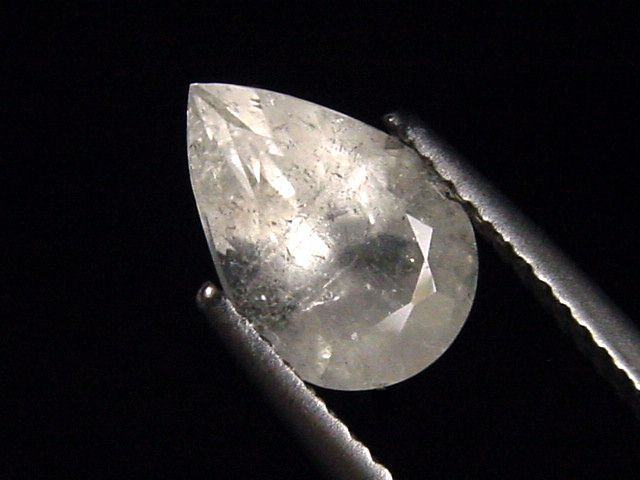 Datolith 1,76 Ct. Tropfen facettiert - Charcas, Mexiko