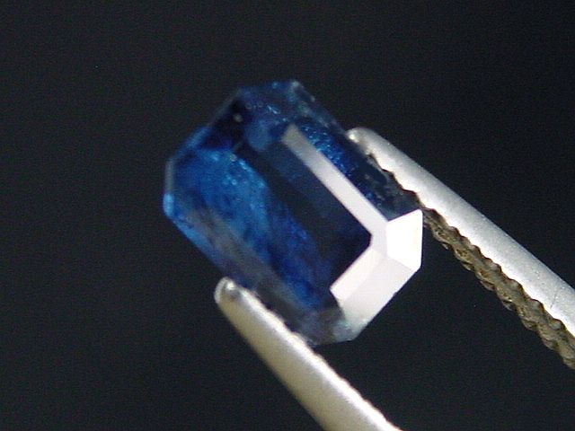 Blauer Saphir 1,09 Ct. Oktagon 7 x 5 mm Sri Lanka