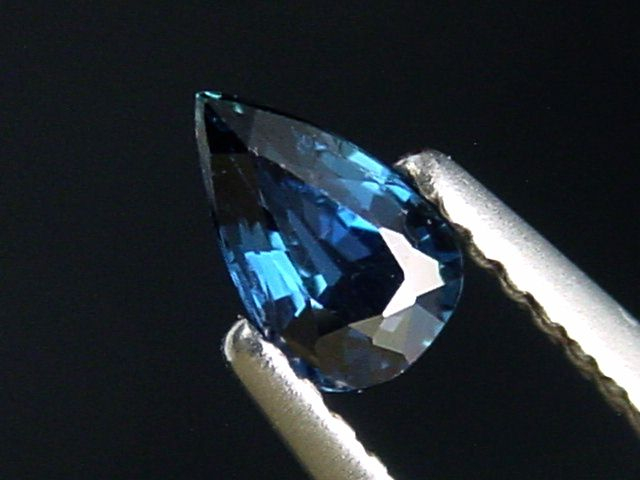 Blue Sapphire 0,43 Ct. pear