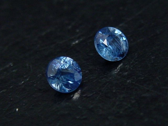 Blue Sapphire pair 0,28 Ct. round