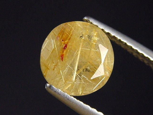 Rutilquarz 2,45 Ct. Rund facettiert Brasilien