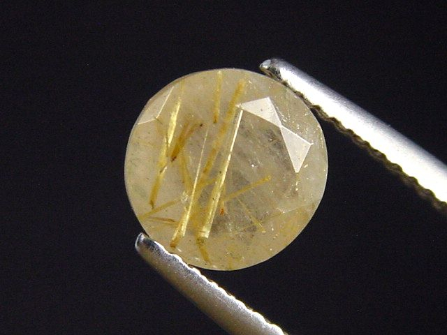 Rutilquarz 1,49 Ct. Rund facettiert Brasilien