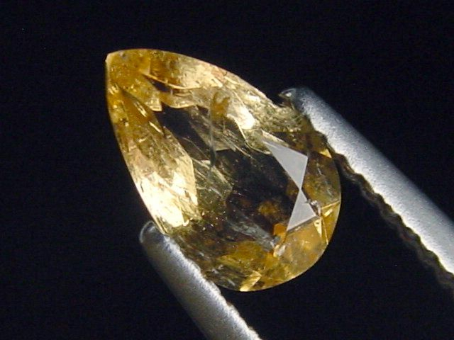 Imperialtopas / Imperial Topas 1,01 Ct. Tropfen 8 x 5 mm Brasilien