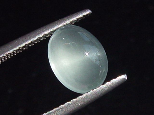 Aquamarine cat's eye 1,88 Ct. cabochon Brazil