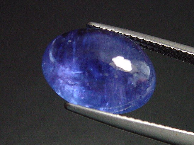 Tanzanite 8,73 Ct. finest color oval cabochon