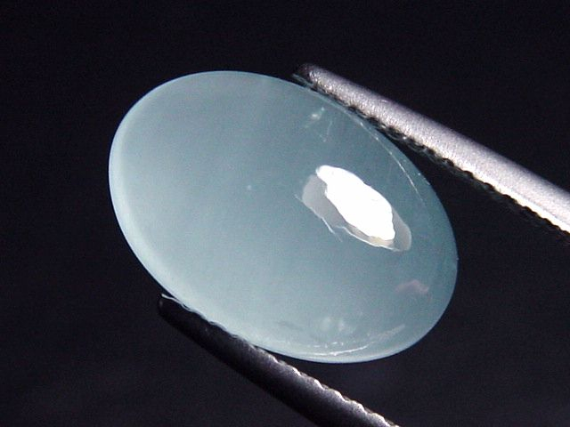 Aquamarin 4,56 Ct. 13 x 9 mm Oval Cabochon