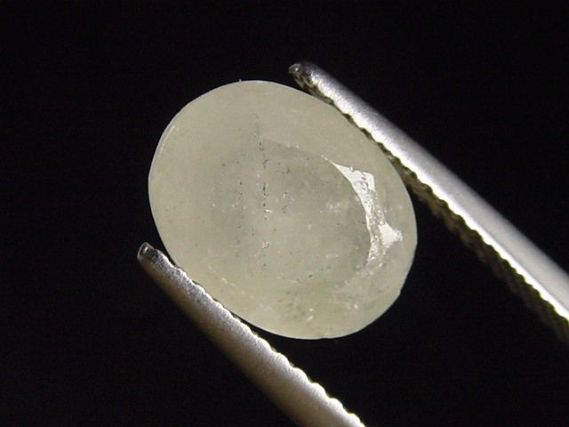 Datolith 2,87 Ct. Oval facettiert - Charcas, Mexiko B-Qualität