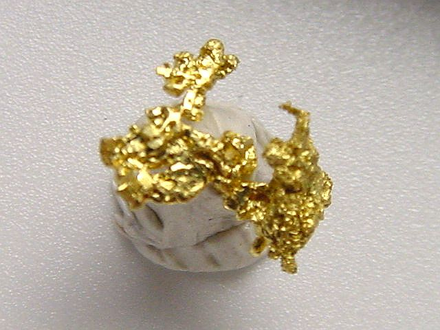 Gold crystalline 8 mm - Brusson, Val d'Aosta, Italy