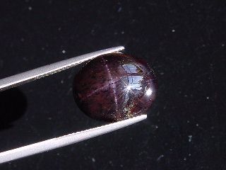 Sterngranat 19,41 Ct. 4-strahliger Stern Cabochon Indien