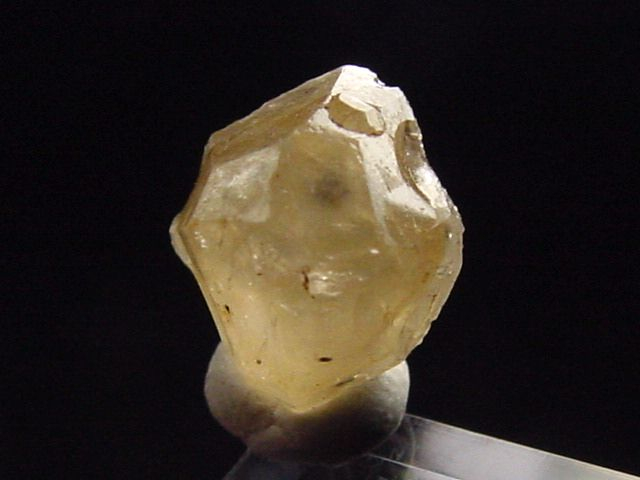 Leucite crystal 9 mm - Latium, Italy