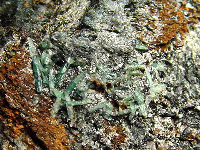 Emerald crystal specimen 65 mm - Habachtal, Austria