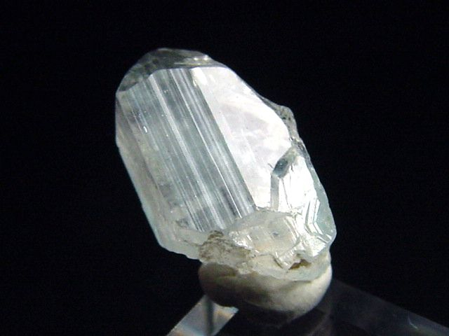 Euclase crystal 12 mm rare - Manuelzinho Equador, Brazil