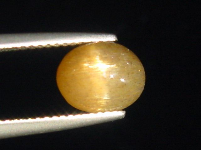 Star Sunstone 2,59 Ct. oval cabochon India