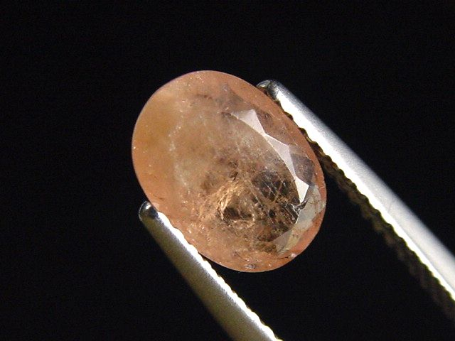 Eosphorite 1,17 Ct. faceted oval - Linopolis, Brazil