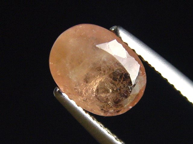 Eosphorite 1,17 Ct. faceted oval - Linopolis, Brazil