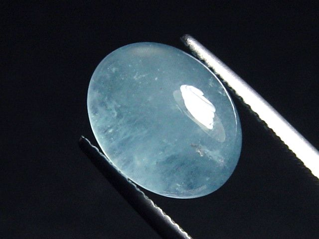 Aquamarin 6,39 Ct. oval cabochon