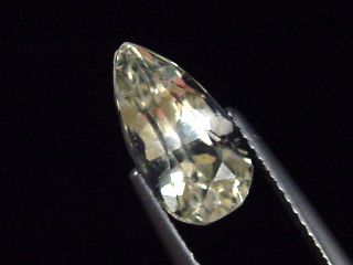 Hiddenit 3,82 Ct. Tropfen 12 x 6,5 mm Pakistan