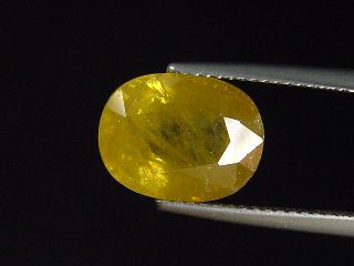 Titanit / Sphen 5,03 Ct. Oval - Haramosh mtns., Pakistan