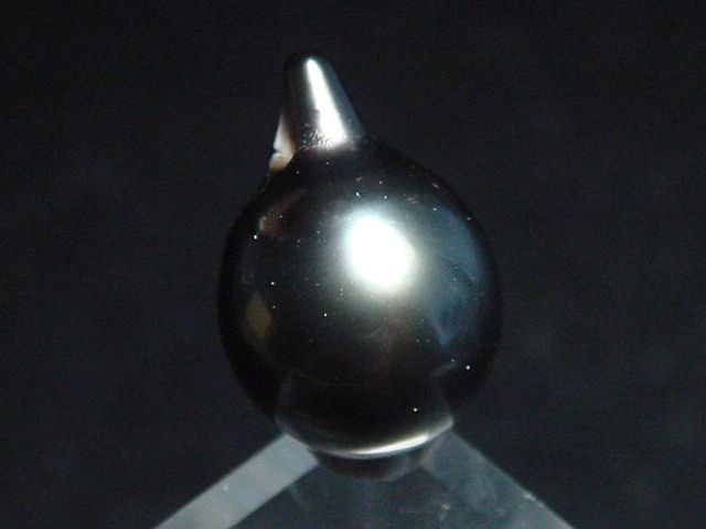 Black Tahitian Pearl 14 mm loose undrilled - French Polynesia