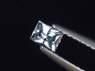 Saphir stahlblau 0,32 Ct. Naturfarbe Baguette Tansania