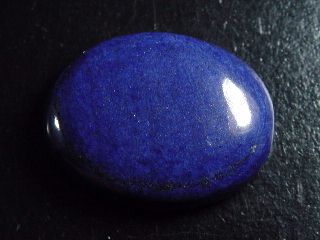 Lapislazuli 62,65 Ct. oval cabochon