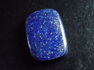 Lapislazuli 76,11 Ct. cushion cabochon