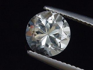 White Topaz 2,67 Ct. round Brazil