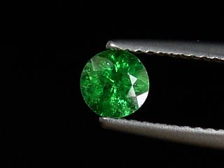 Tsavorite Garnet 0,56 Ct. fine color round