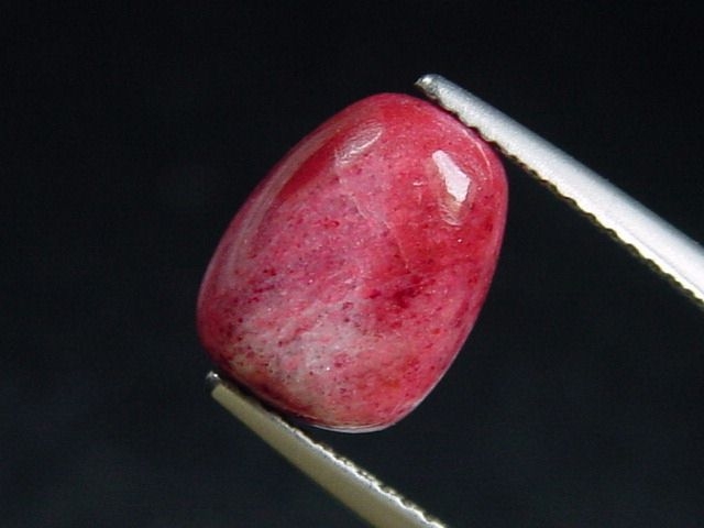 Thulit 3,49 Ct. Freiform Cabochon - Lom, Norwegen