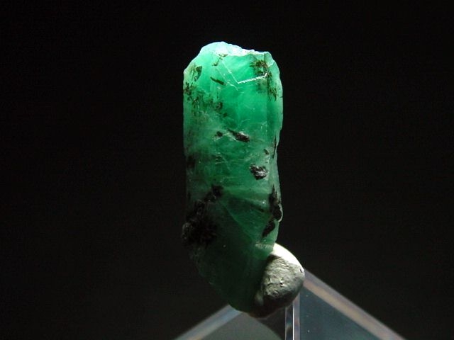 Emerald crystal 22 mm fine green - Muzo, Colombia