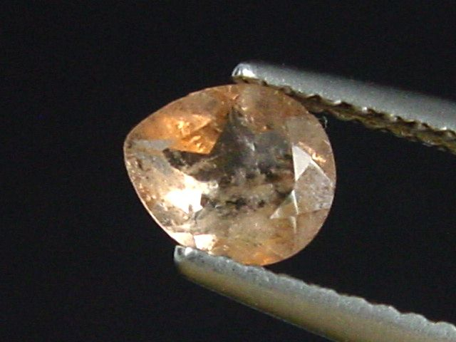 Axinite 0,57 Ct. pear Tanzania