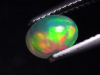 Opal / Edelopal 0,69 Ct. feinste Qualität - 7 x 5 mm Oval Cabochon